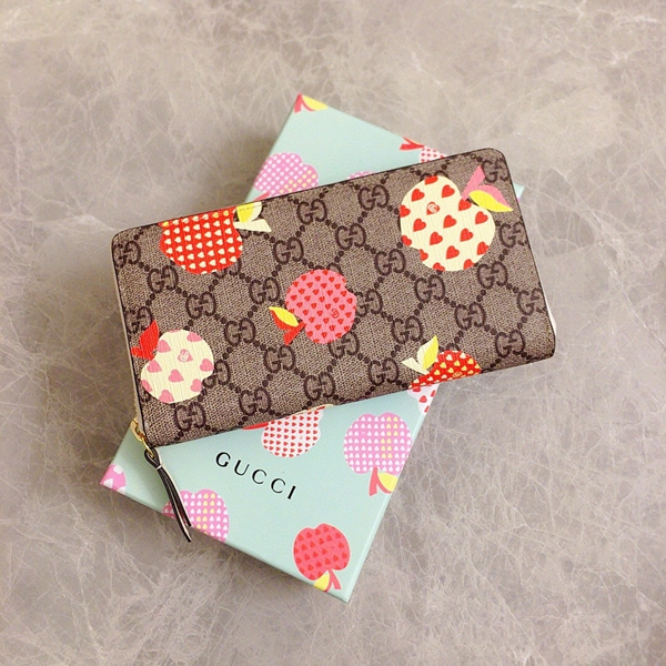 グッチ財布 レプリカ角部分ディテール